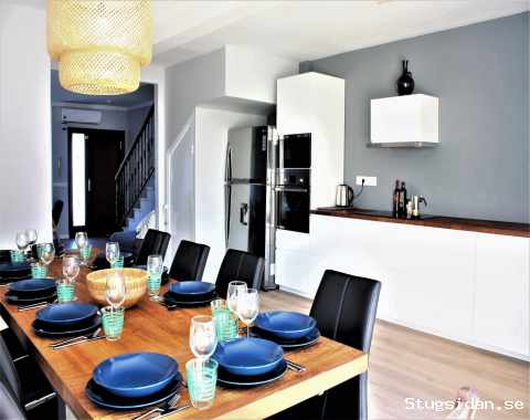 Rekkehus nær stranden Almayate