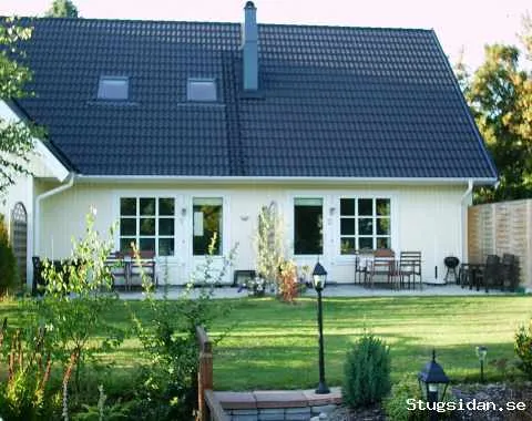 Charmiga Lägenheter  i Beddingestrand