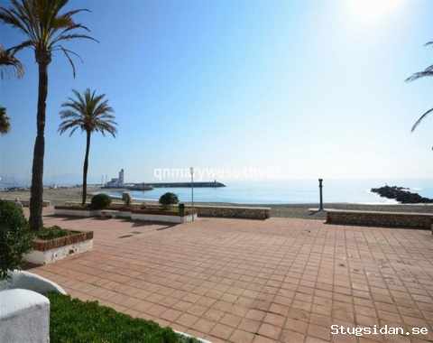 Apartment next to the beach in La Duquesa, Costa del Sol