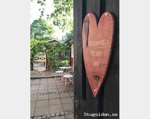 Charmigt boende mitt i världsarvet Elsborg