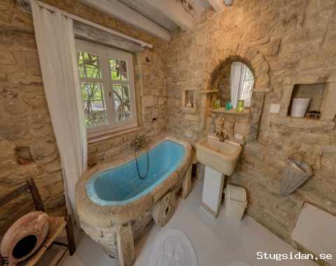 Villa Chrissie Marie Stonehouse with Pool