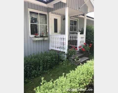 Strandnära boende med 3 hus