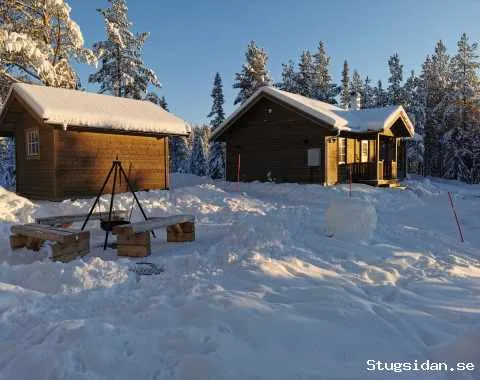 Modern och mysig fjällstuga