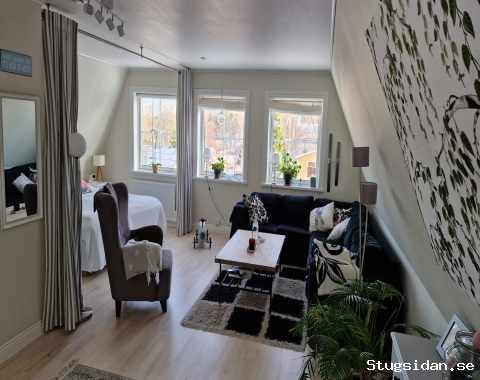 Nyrenoverad liten stuga nära havet!