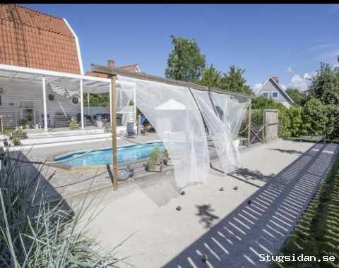 Lyxig Visbyvilla med uppvärmd pool