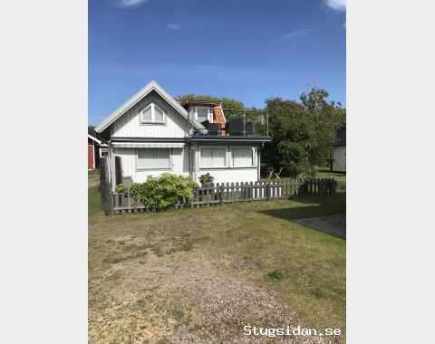 Stuga 50 m från stranden