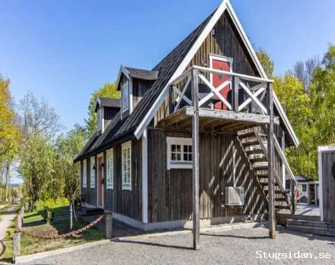 Våning i VILLA med HAVSUTSIKT, SPABAD o AC