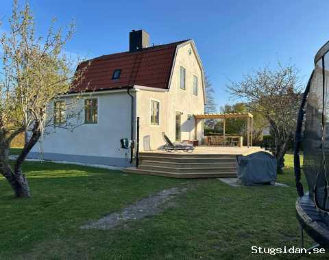 Family-friendly central villa in Visby