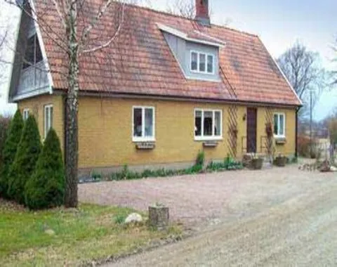 Skoghus-fin avstyckad gård i nordvästra Skåne