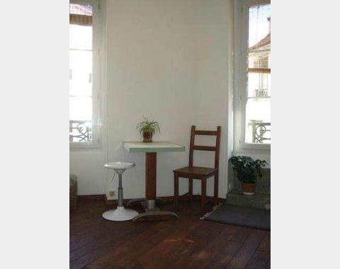 LOVELY STUDIO IN MONTMARTRE