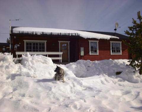 LOFSDALEN mysig välutrustad timmerstuga