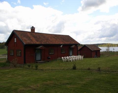 Sjönära stuga Tolfta Gård