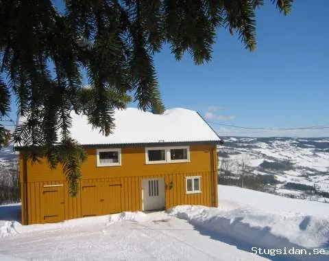 Fine turmuligheter fra leilighet på småbruk i Gausdal!