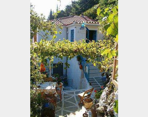 House in smal town Pagondas,Samos,Grece