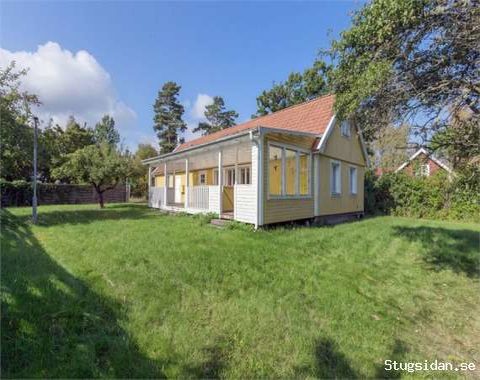 Company rental/private, 9 beds. Skön natur. Nära havet