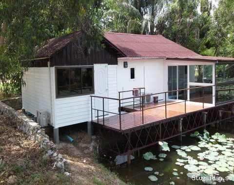 Fritidshus / bungalow uthyres utanför Pattaya.