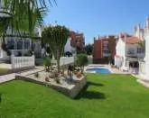 Hus i Spanien, Alicante, La Mata - Radhus i tre plan, söderläge med ha...