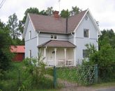 Large old house with garden in rura...