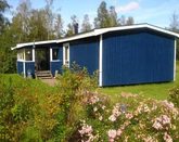 Cottage by Lake Ellensjn