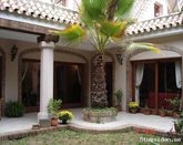 To let central beautiful villa in L...