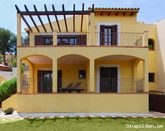 Villa with Private Pool, Great location, 10 minutes Walk to the Beach, Sleeps 8