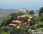 Ferienhaus mit Pool und Meerblick in Imperia, Ligurien